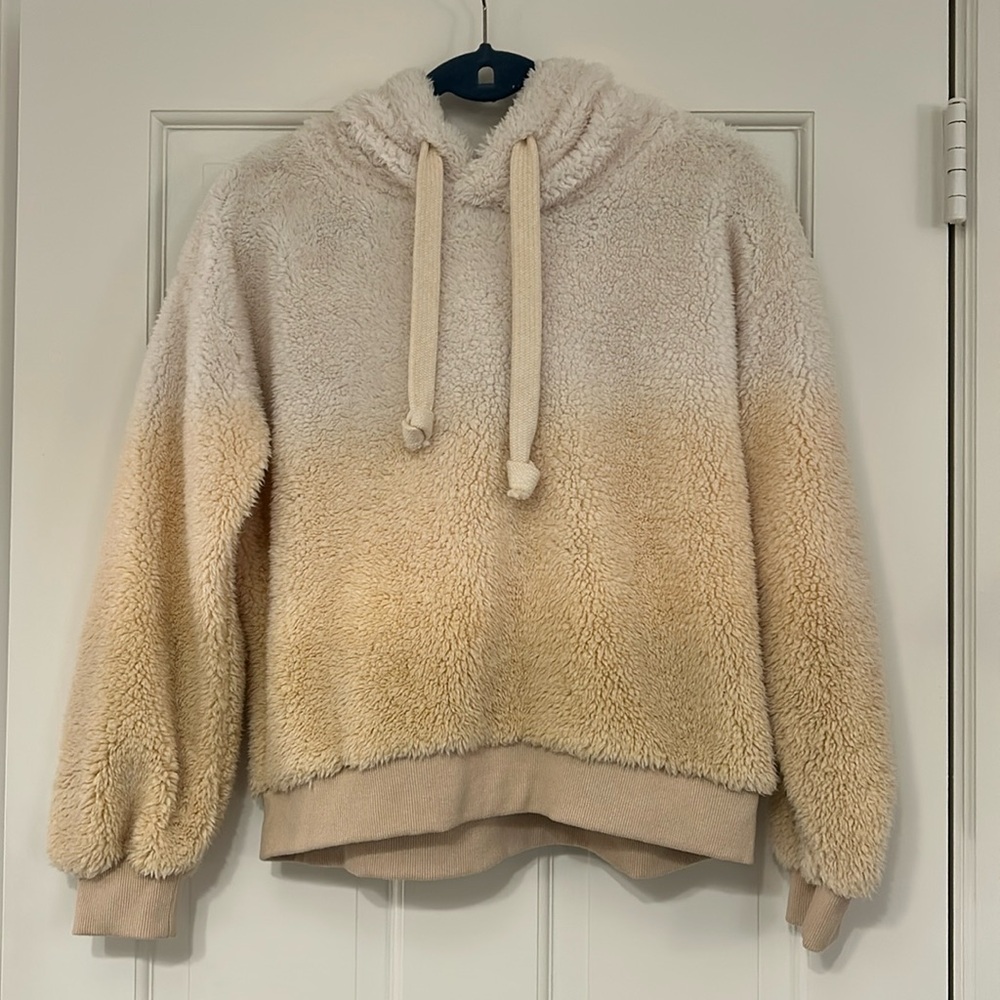 Vintage Havana Fluffy Pullover Size Small